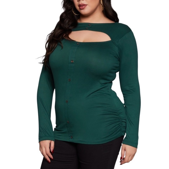 Tops - Plus Size, Chic Black Long Sleeve Tee with Soft Fabric and Relaxed Fit, Size 3X